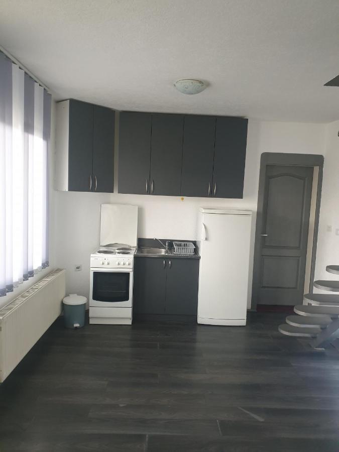 Apartmani Plavi ยาโกดินา ภายนอก รูปภาพ