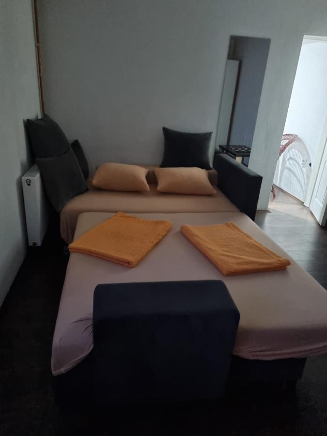 Apartmani Plavi ยาโกดินา ภายนอก รูปภาพ