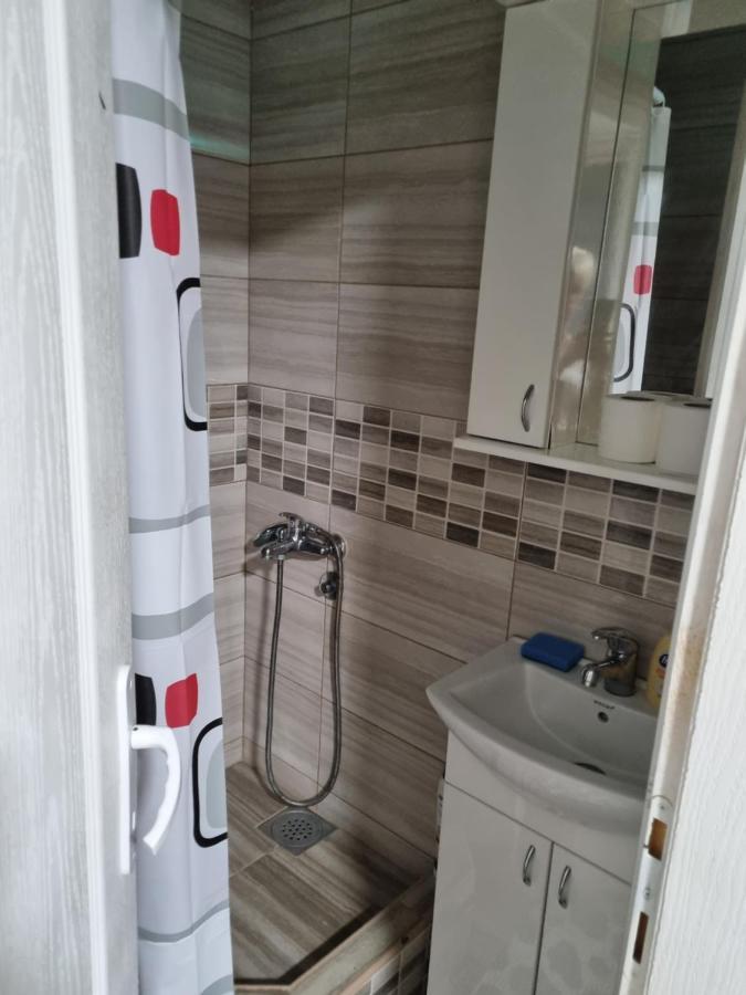 Apartmani Plavi ยาโกดินา ภายนอก รูปภาพ