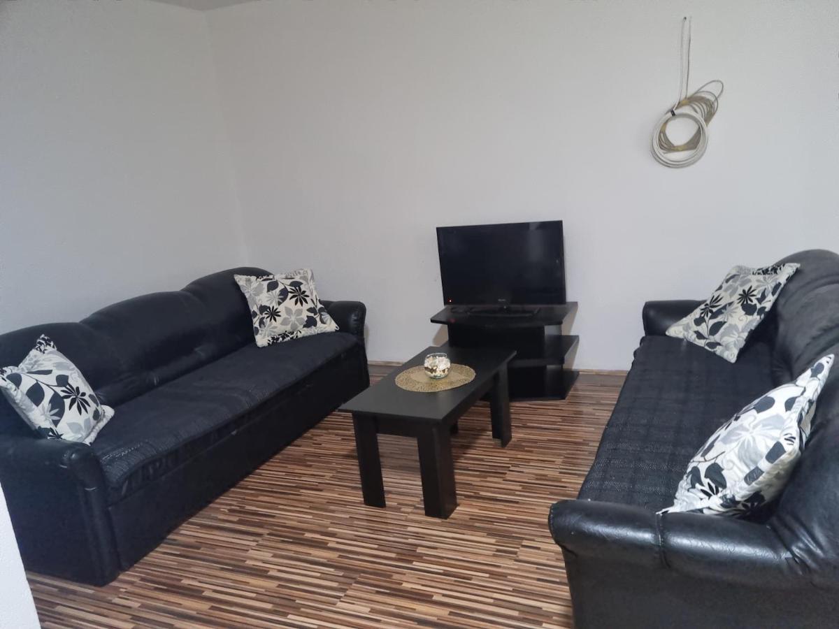 Apartmani Plavi ยาโกดินา ภายนอก รูปภาพ