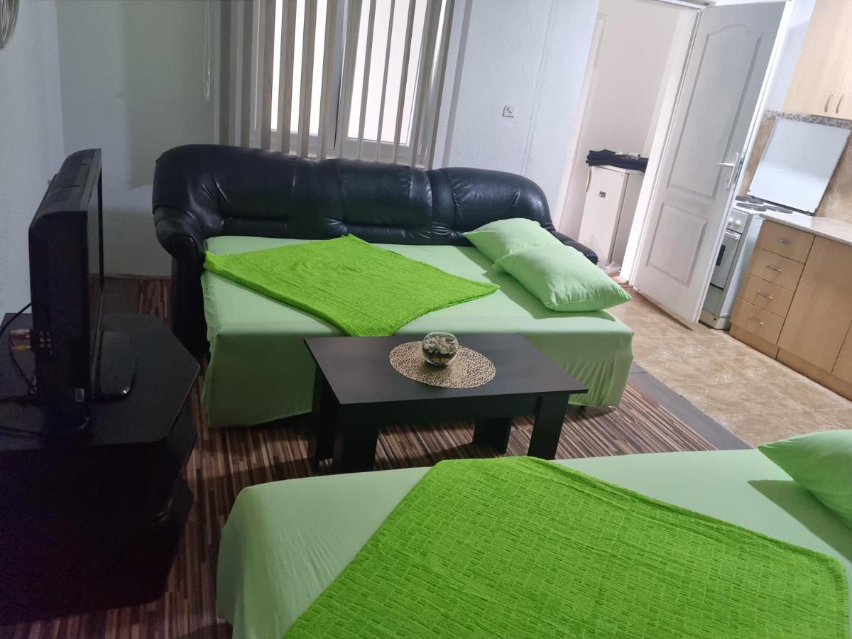 Apartmani Plavi ยาโกดินา ภายนอก รูปภาพ