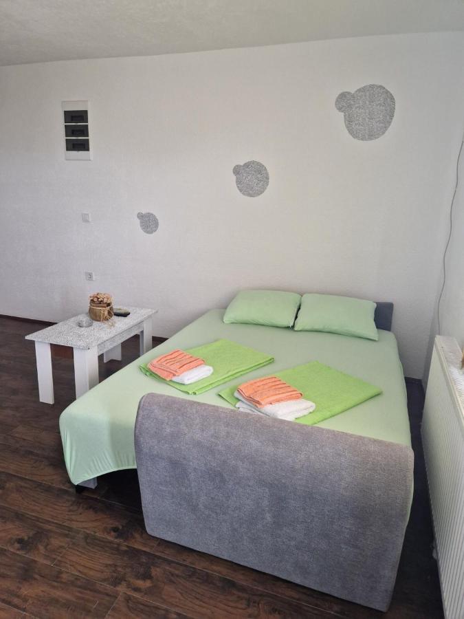 Apartmani Plavi ยาโกดินา ภายนอก รูปภาพ